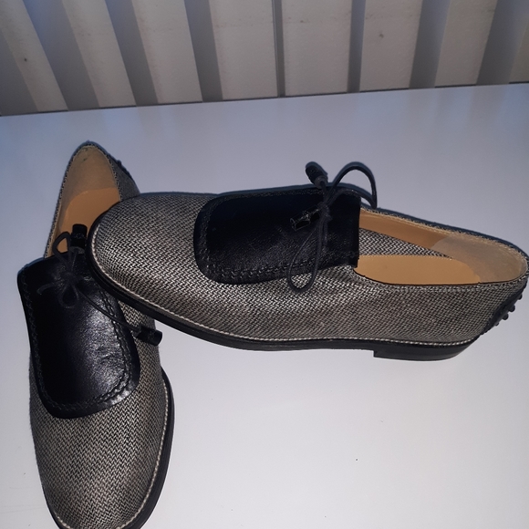 Stuart Weitzman Leather Golf Shoe Size 20 Missing Stud/ Broken on Sole Size 10 - Picture 3 of 8